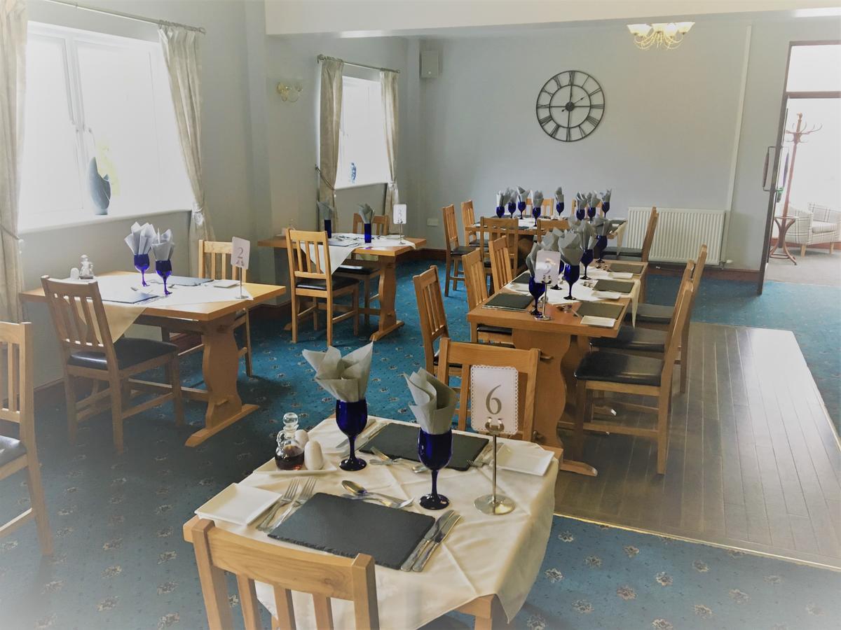 Nant-Y-Ffin Hotel Llandissilio Εξωτερικό φωτογραφία