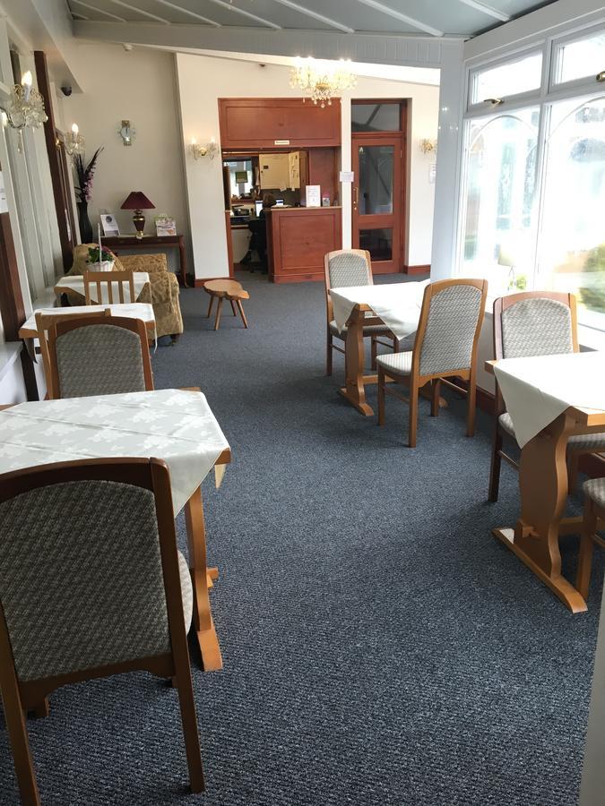 Nant-Y-Ffin Hotel Llandissilio Εξωτερικό φωτογραφία