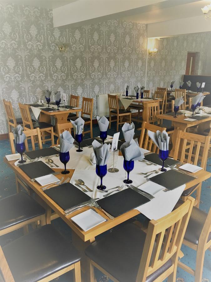 Nant-Y-Ffin Hotel Llandissilio Εξωτερικό φωτογραφία